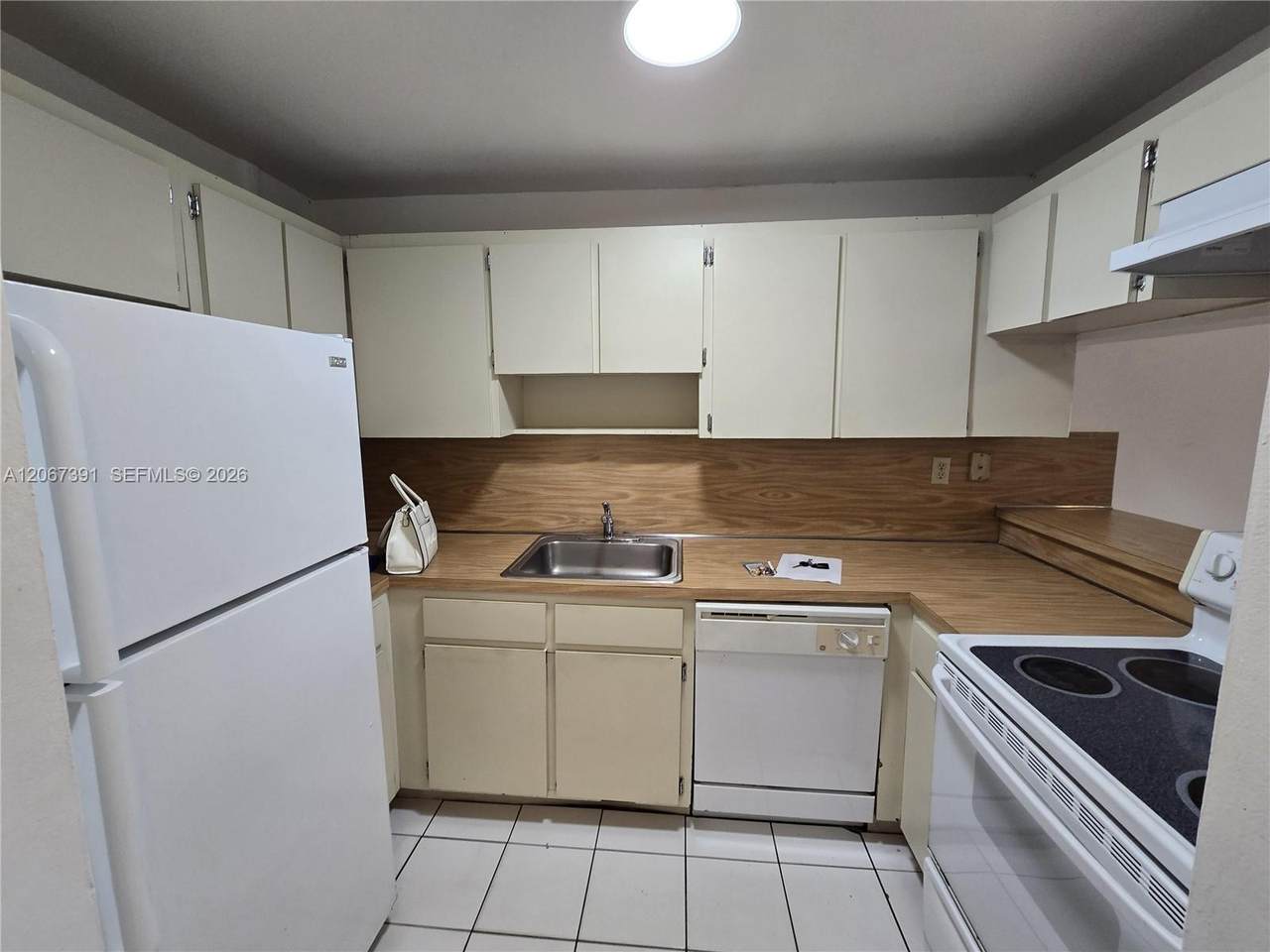 https://bt-photos.global.ssl.fastly.net/miami/1280_boomver_1_A12067391-2.jpg