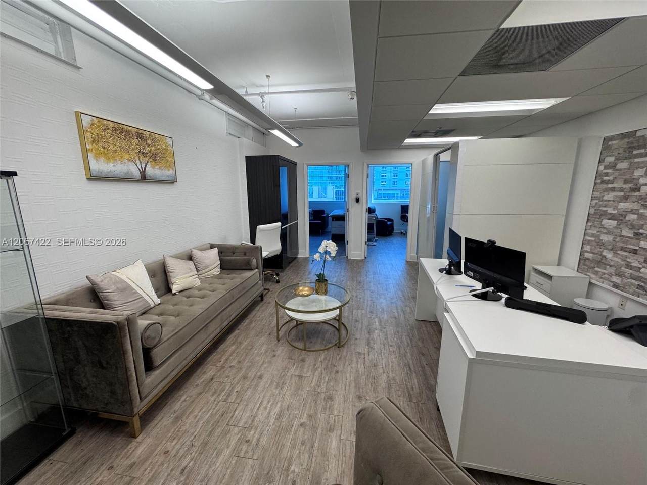 https://bt-photos.global.ssl.fastly.net/miami/1280_boomver_1_A12067422-2.jpg