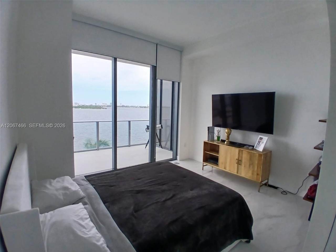 https://bt-photos.global.ssl.fastly.net/miami/1280_boomver_1_A12067466-2.jpg