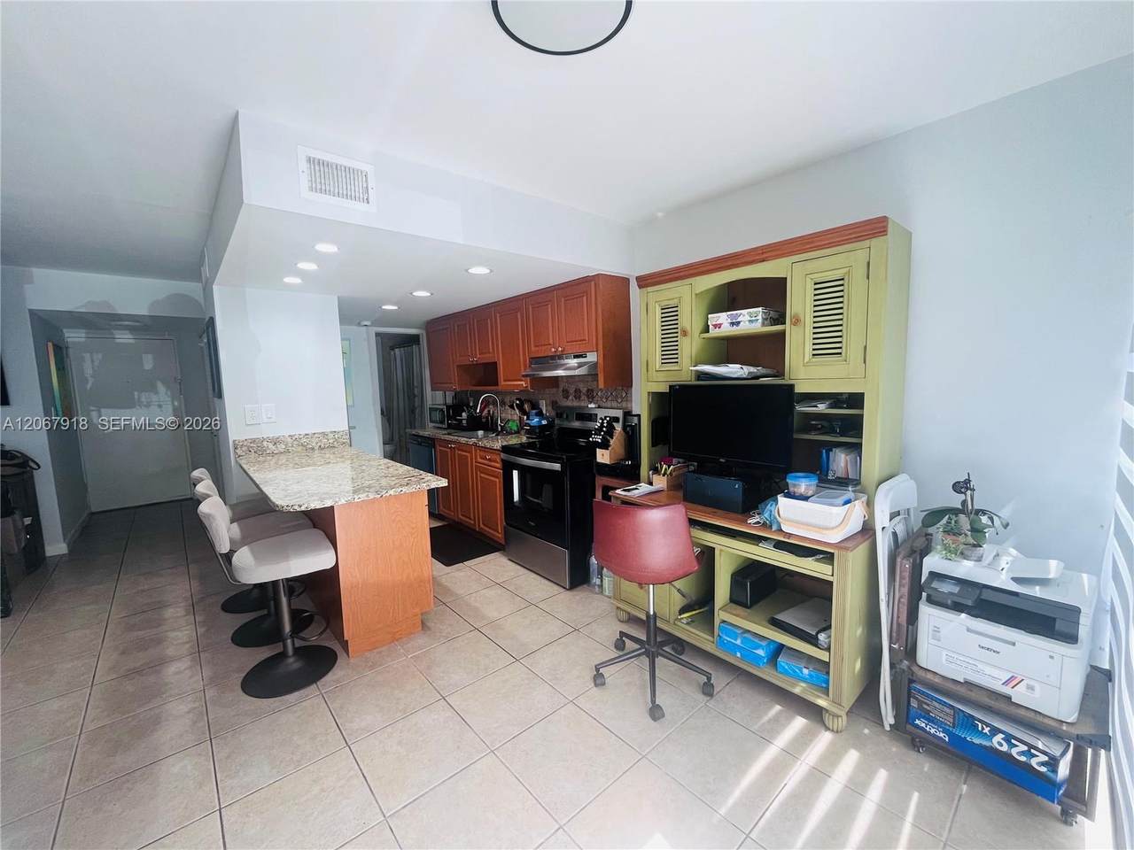 https://bt-photos.global.ssl.fastly.net/miami/1280_boomver_1_A12067918-2.jpg