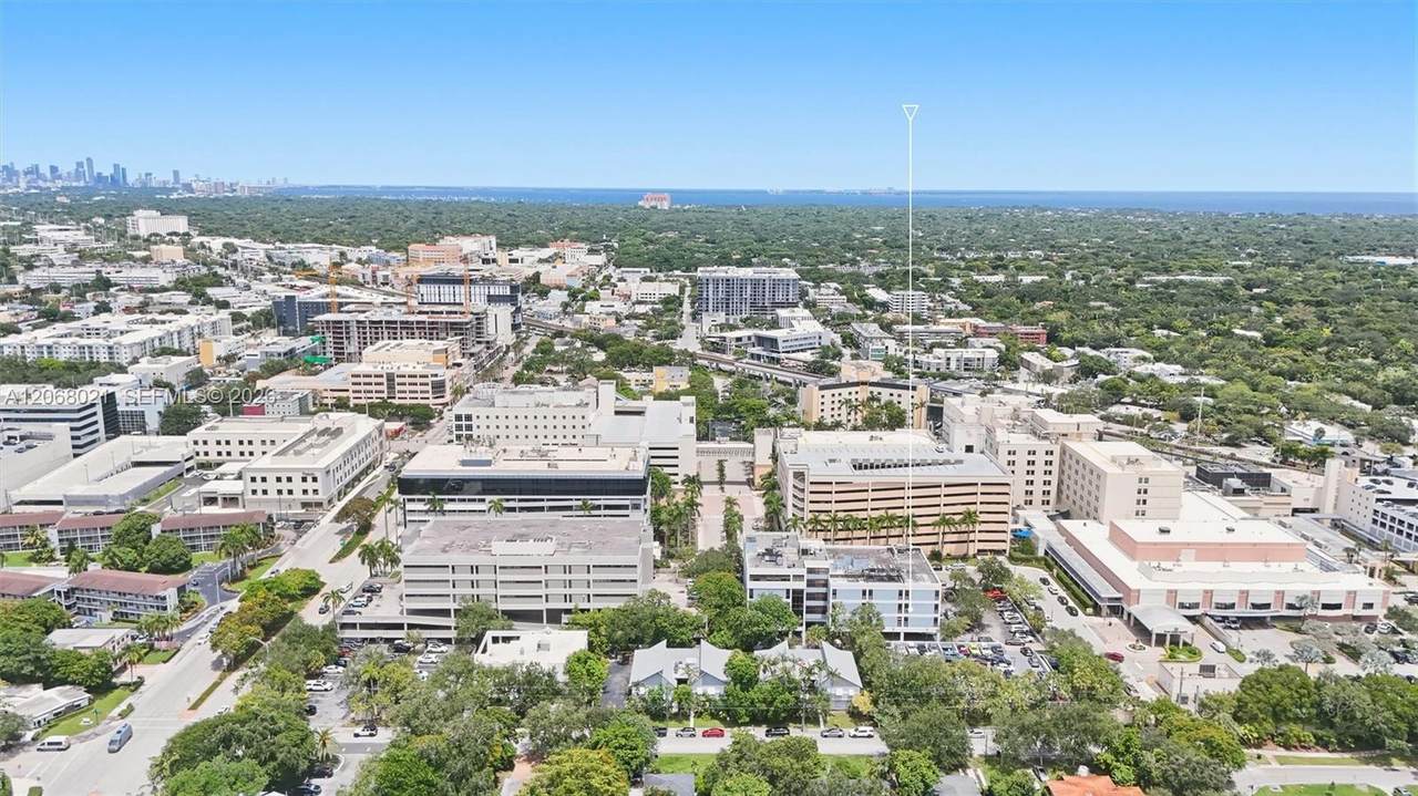 https://bt-photos.global.ssl.fastly.net/miami/1280_boomver_1_A12068021-2.jpg