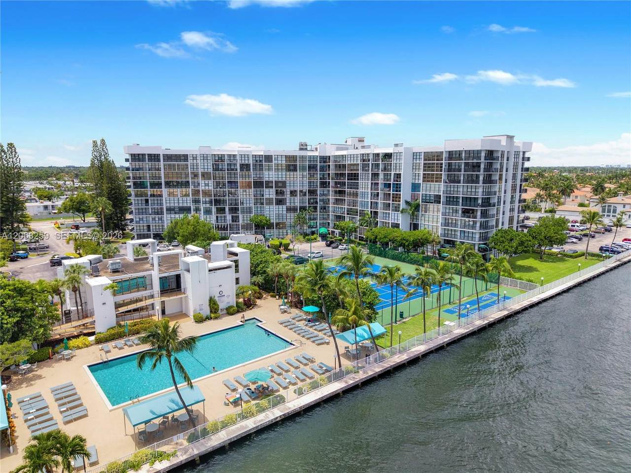 https://bt-photos.global.ssl.fastly.net/miami/1280_boomver_2_A12068259-2.jpg