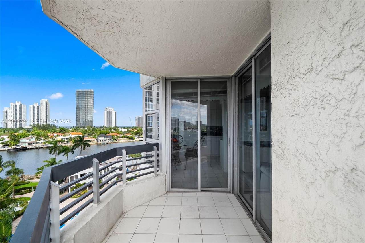 https://bt-photos.global.ssl.fastly.net/miami/1280_boomver_1_A12068294-2.jpg