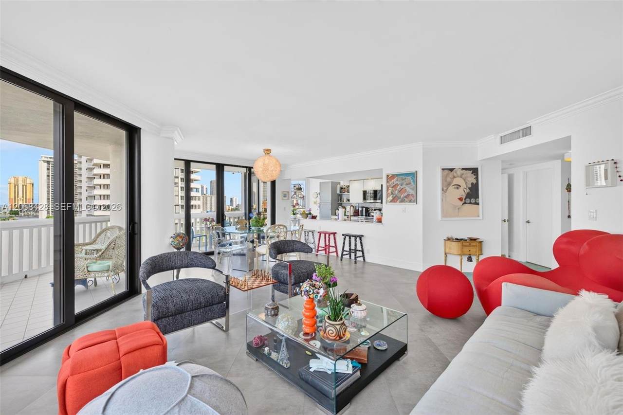 1000 Island Blvd - Photo 1