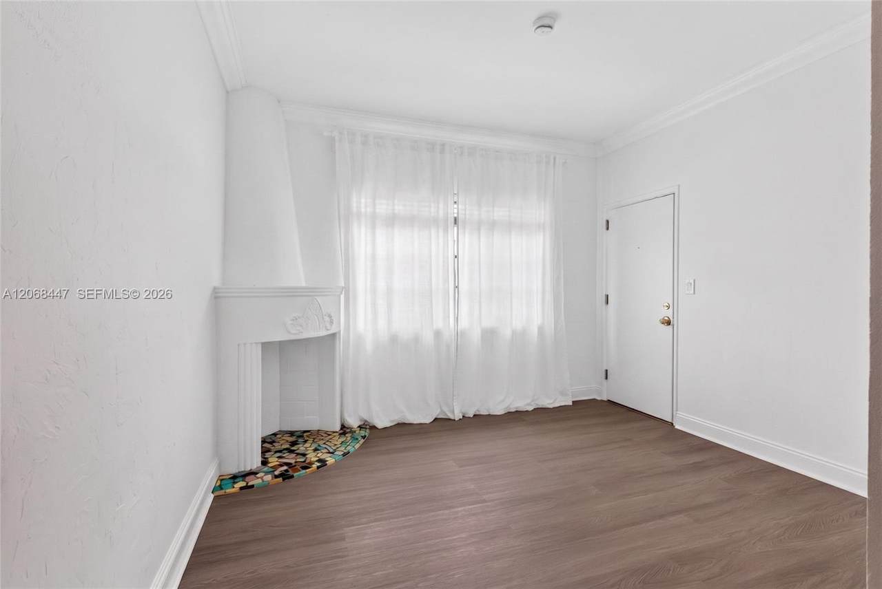 1341 Meridian Ave - Photo 1