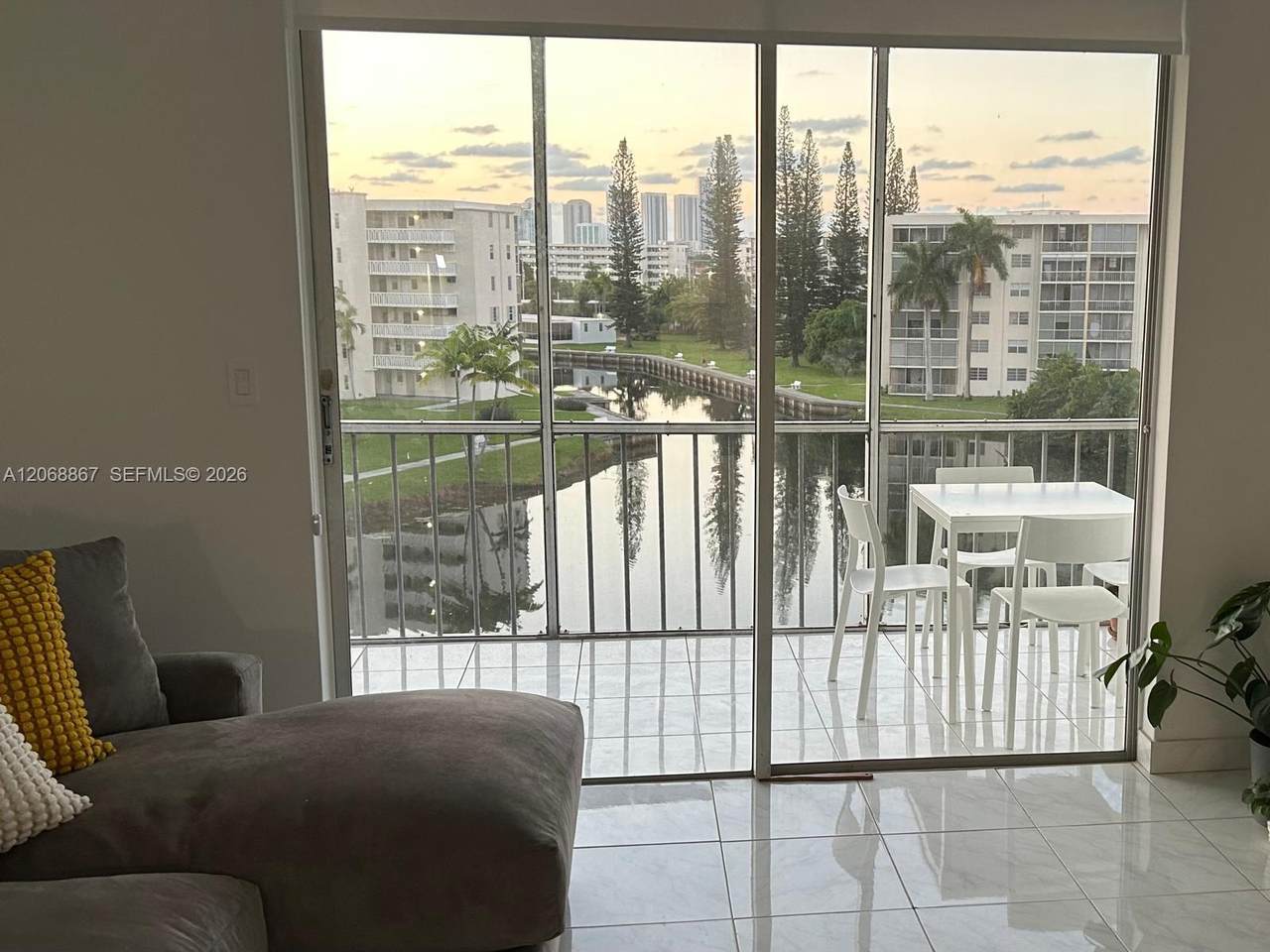 https://bt-photos.global.ssl.fastly.net/miami/1280_boomver_1_A12068867-2.jpg