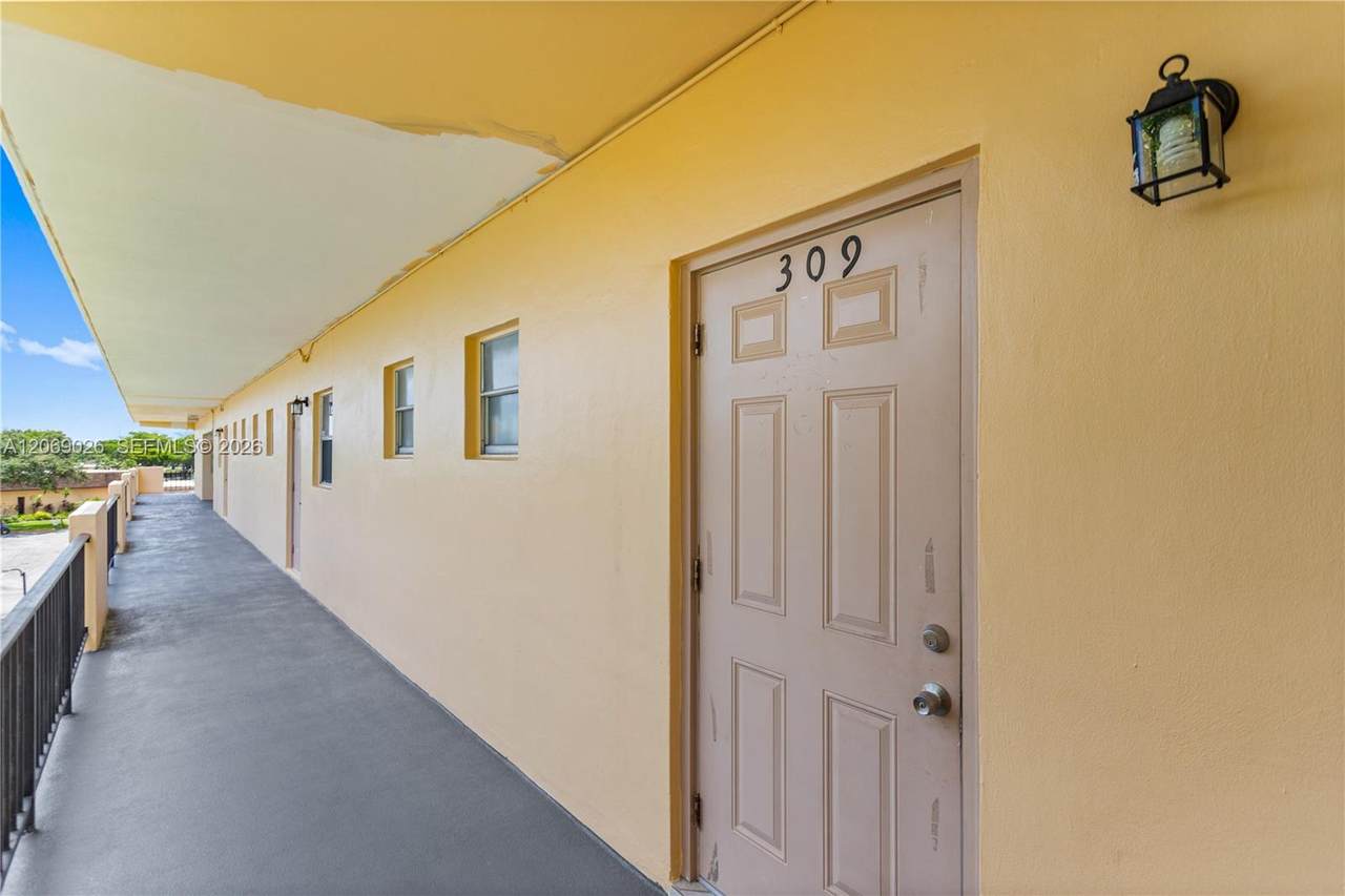 https://bt-photos.global.ssl.fastly.net/miami/1280_boomver_1_A12069026-2.jpg