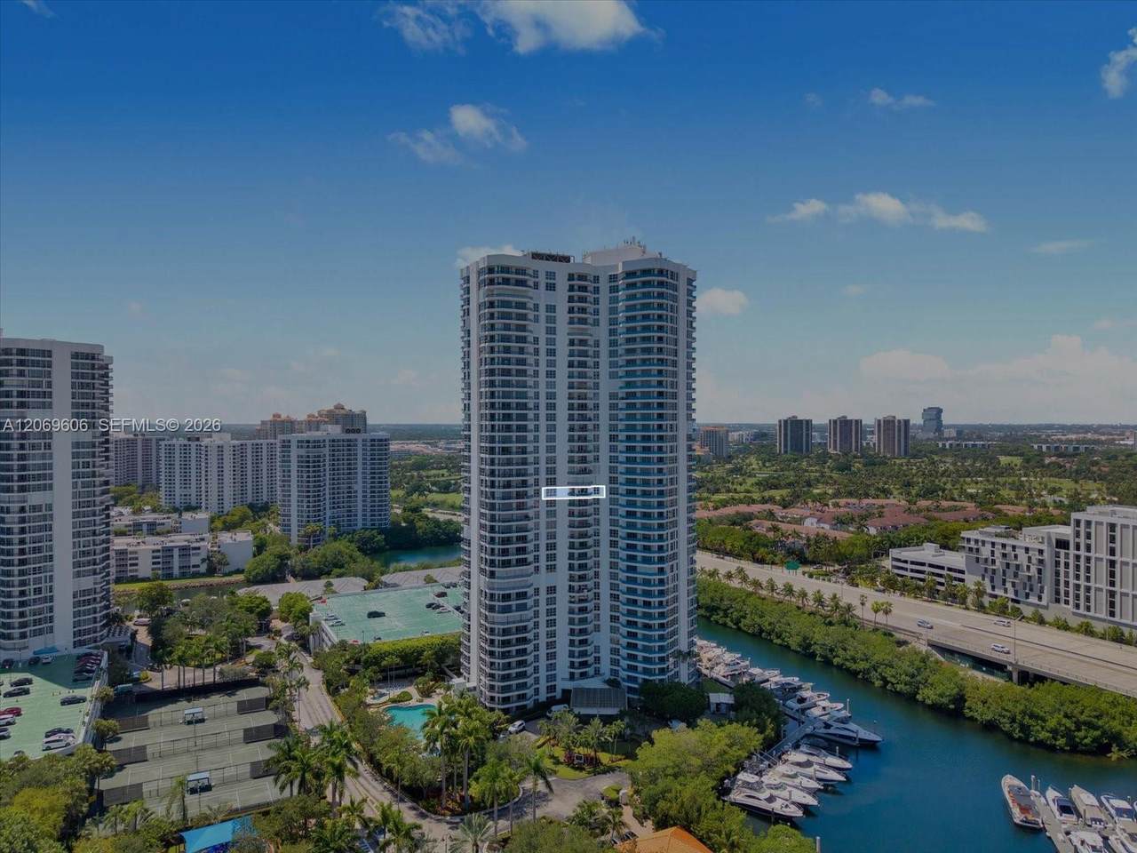 3500 Mystic Pointe Dr - Photo 1