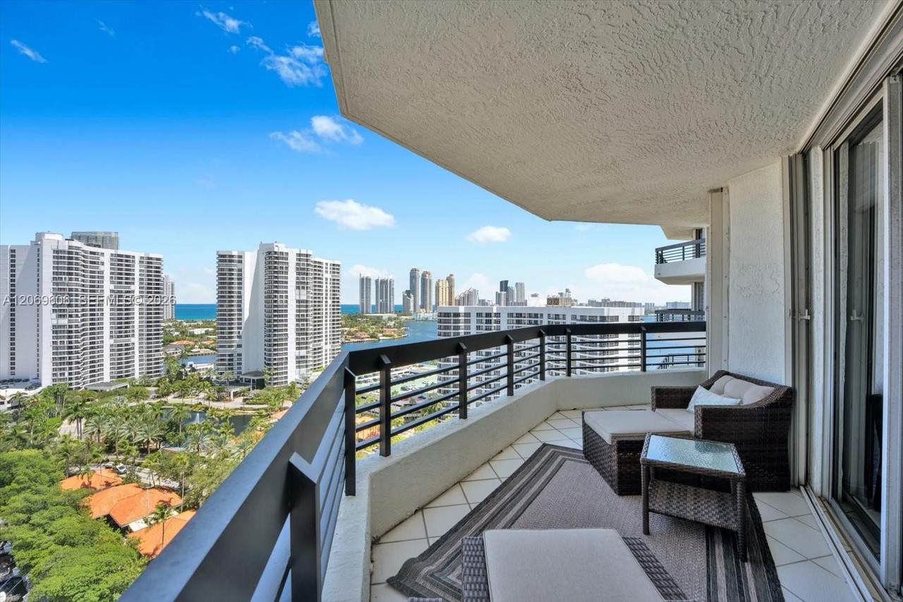 https://bt-photos.global.ssl.fastly.net/miami/1280_boomver_1_A12069606-2.jpg