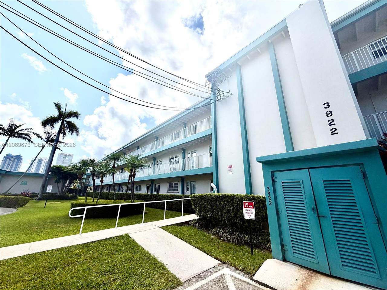 https://bt-photos.global.ssl.fastly.net/miami/1280_boomver_1_A12069673-2.jpg