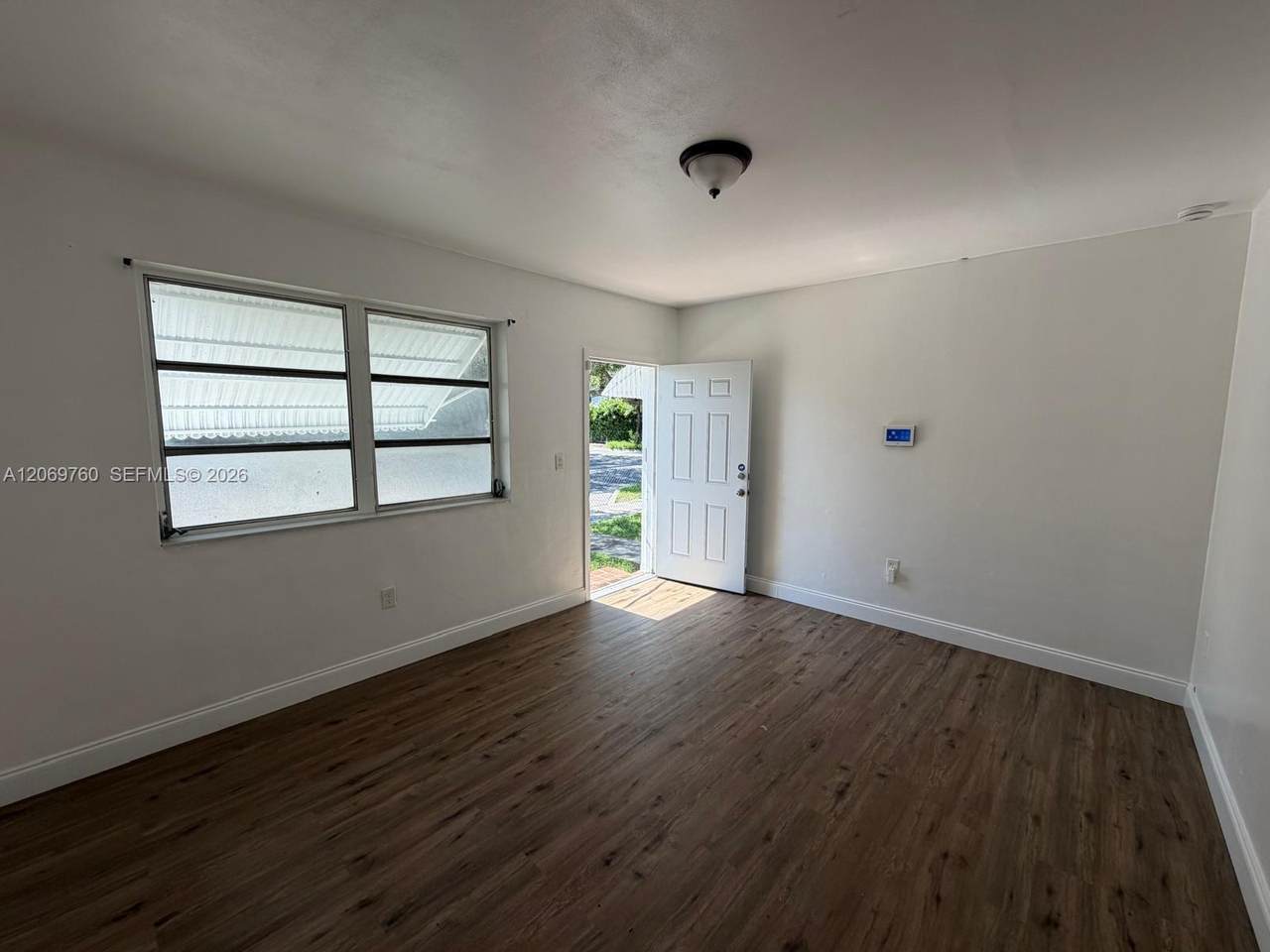 890 55th St - Photo 1