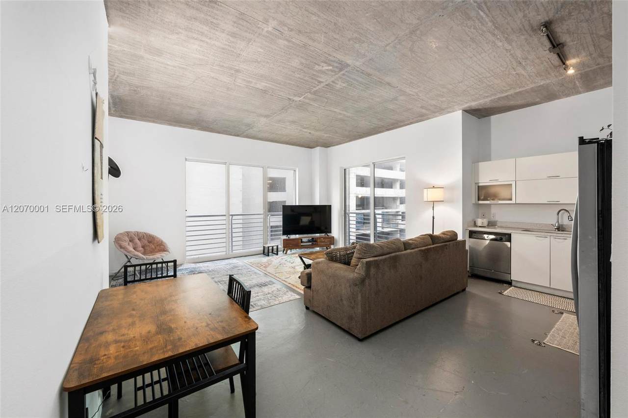 234 3rd St - Photo 1