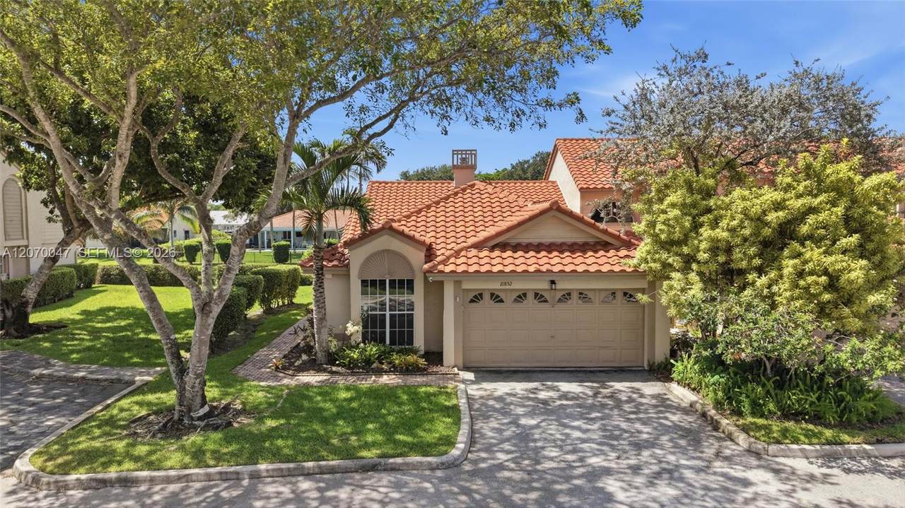 10852 Cypress Glen Dr - Photo 1