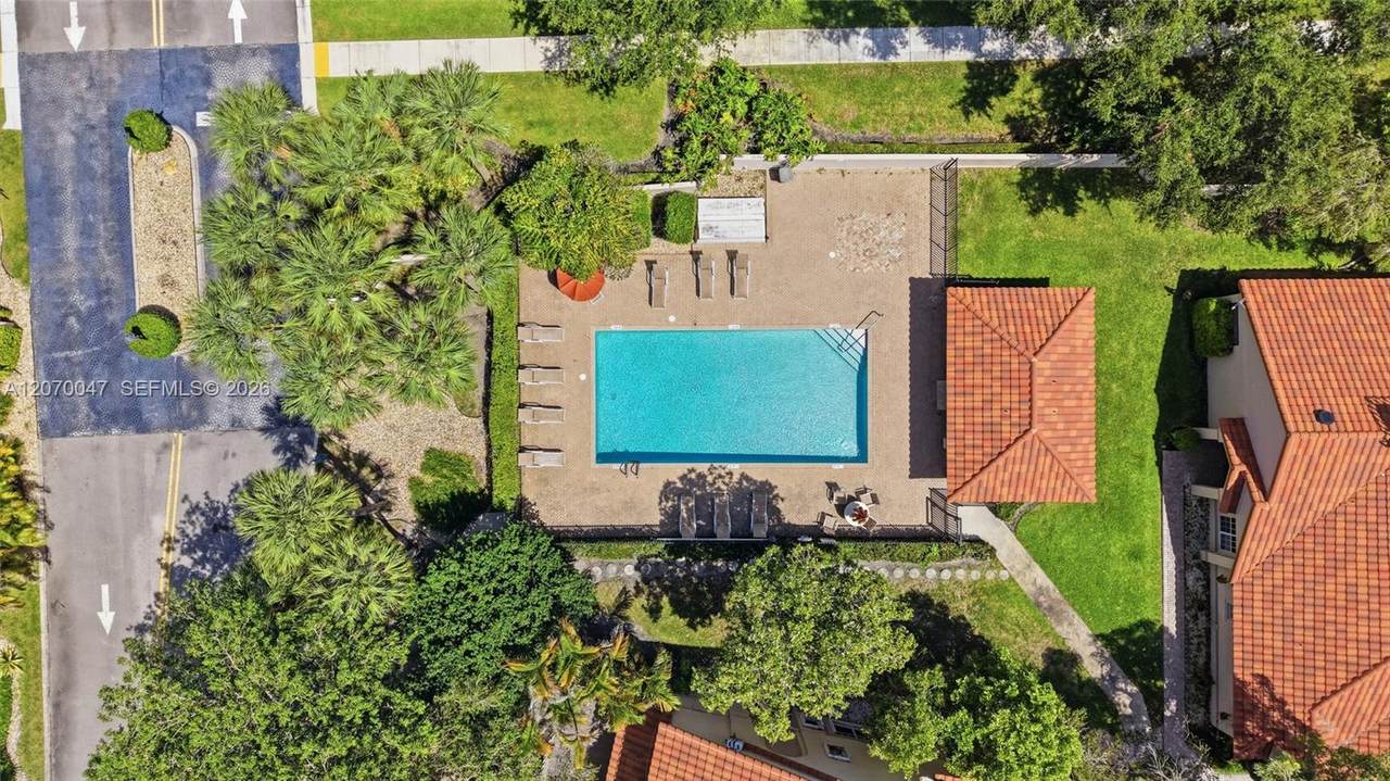 https://bt-photos.global.ssl.fastly.net/miami/1280_boomver_1_A12070047-2.jpg