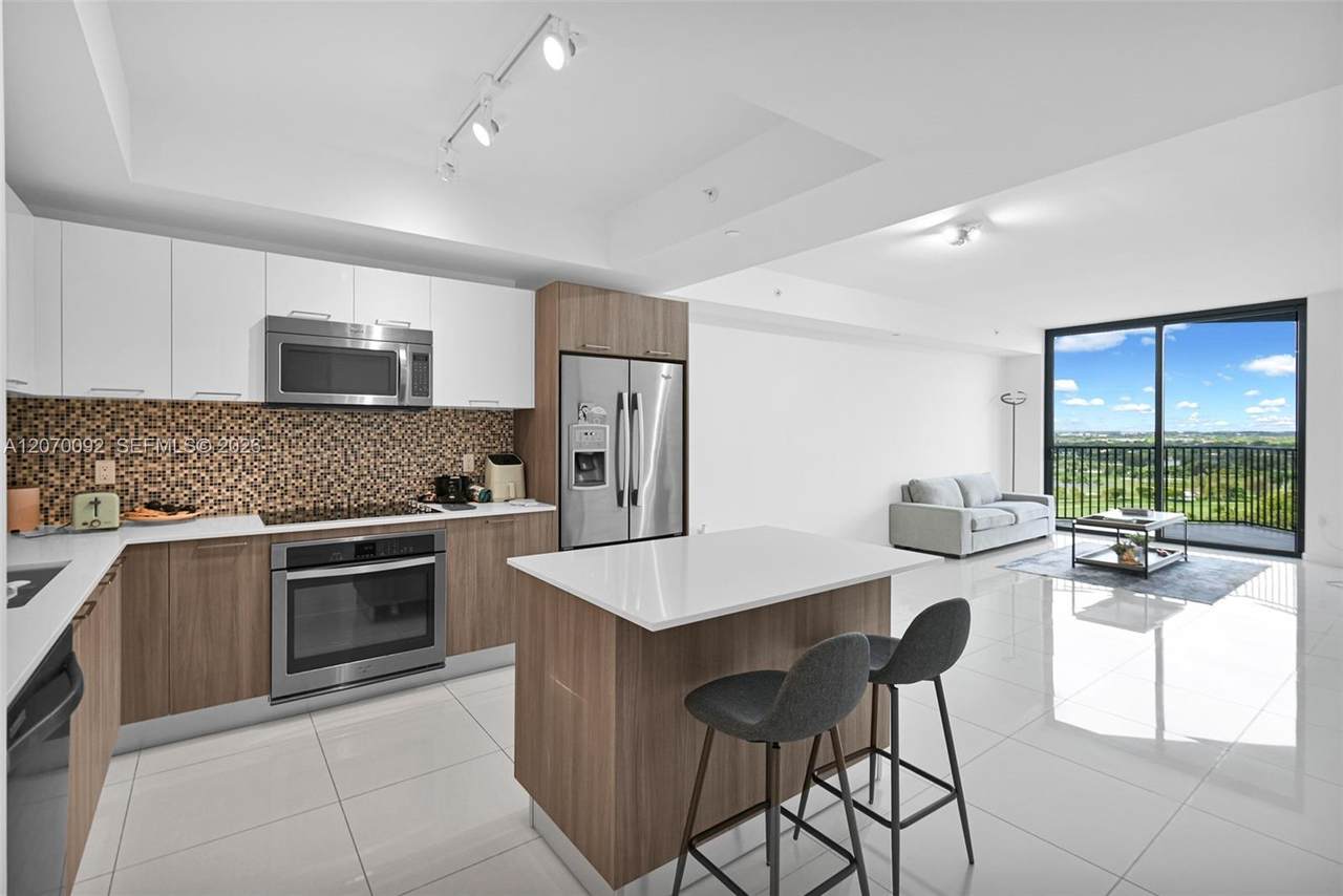 5300 Paseo Blvd - Photo 1