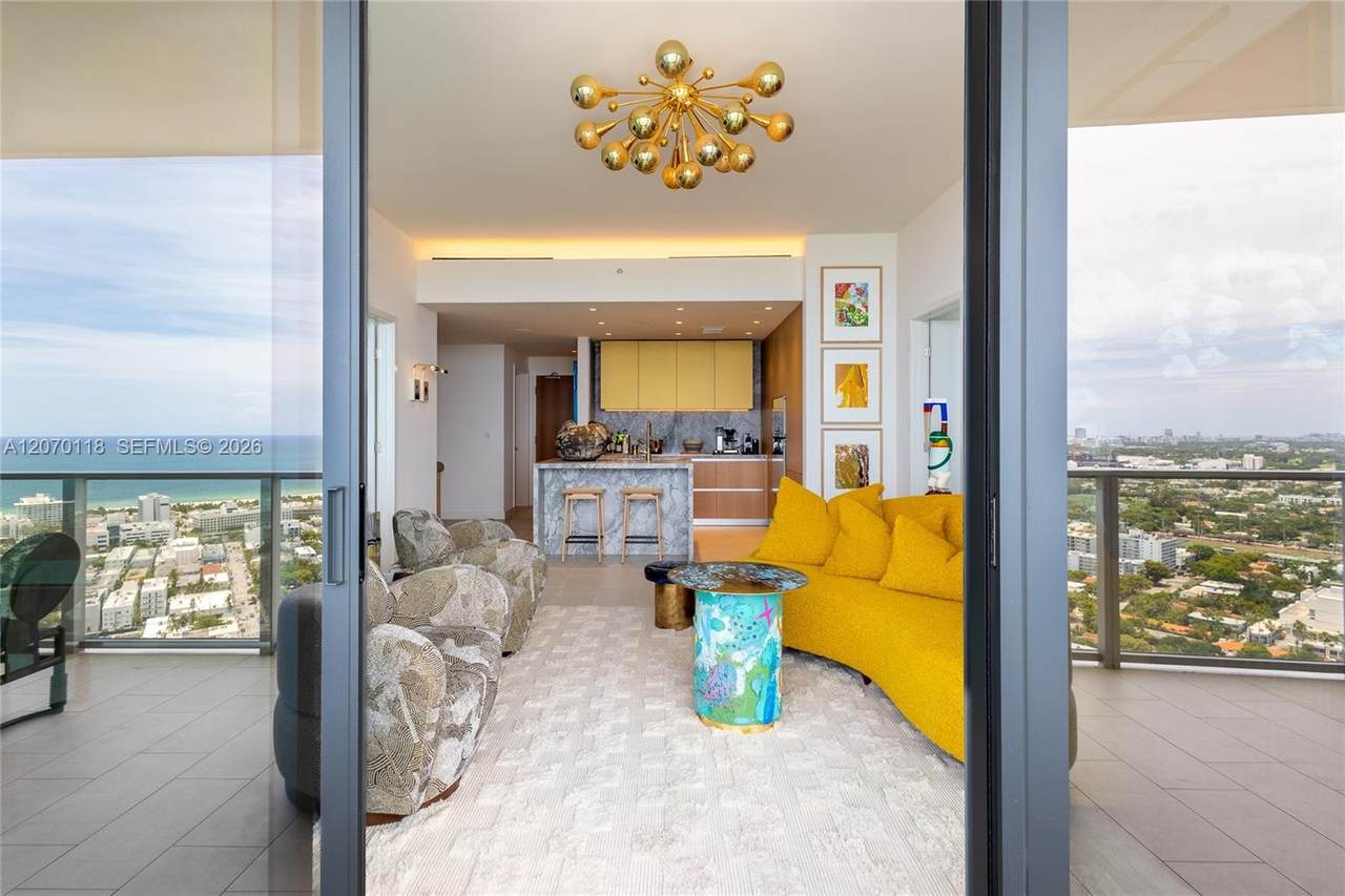 501 West Ave - Photo 1