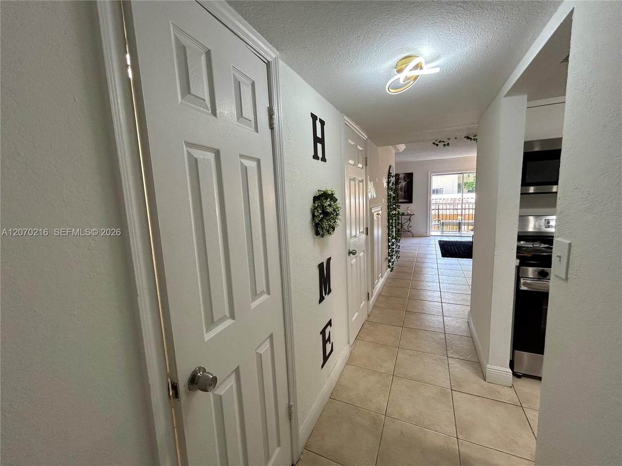 https://bt-photos.global.ssl.fastly.net/miami/1280_boomver_1_A12070216-2.jpg