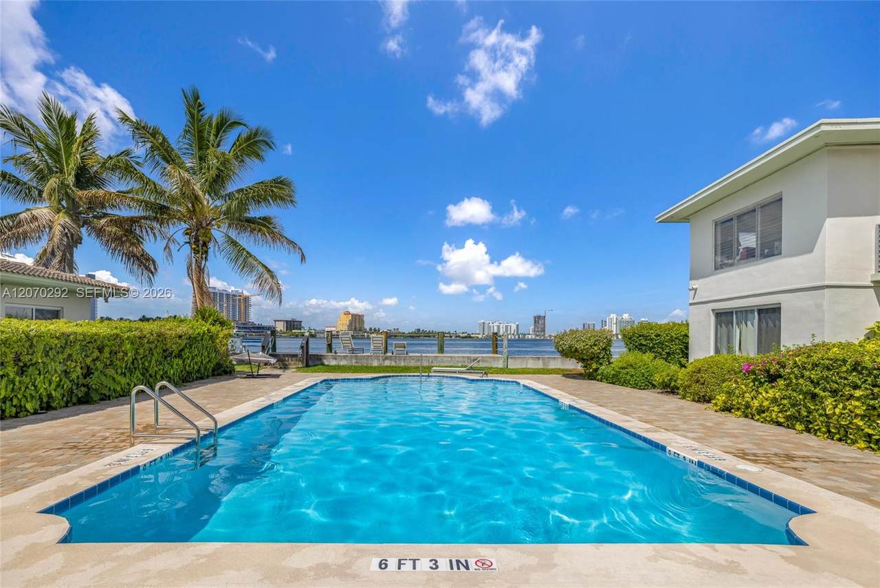https://bt-photos.global.ssl.fastly.net/miami/1280_boomver_1_A12070292-2.jpg