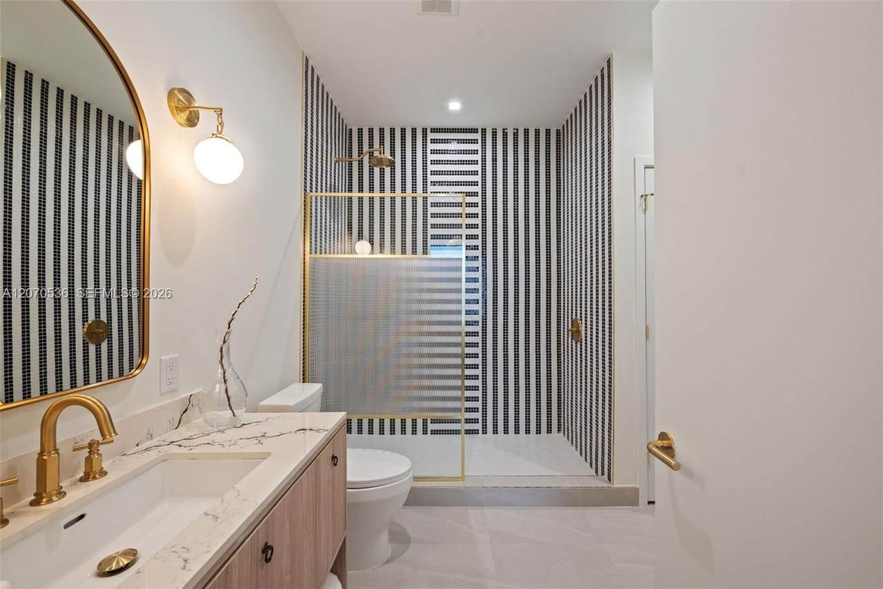 2700 2nd Avenue - Photo 1