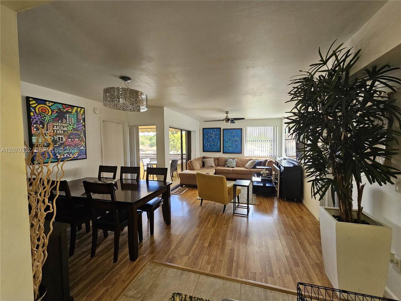 https://bt-photos.global.ssl.fastly.net/miami/1280_boomver_1_A12070552-2.jpg