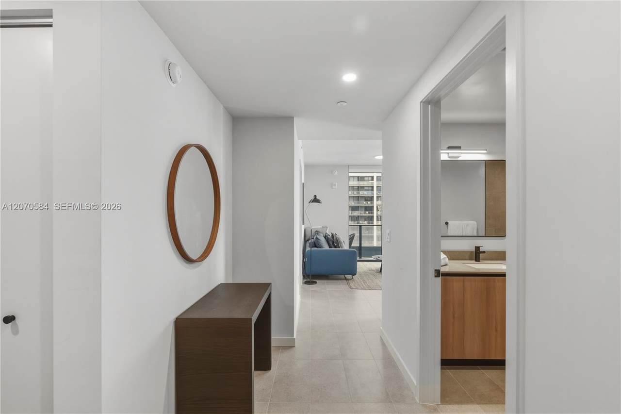 121 5th St - Photo 1