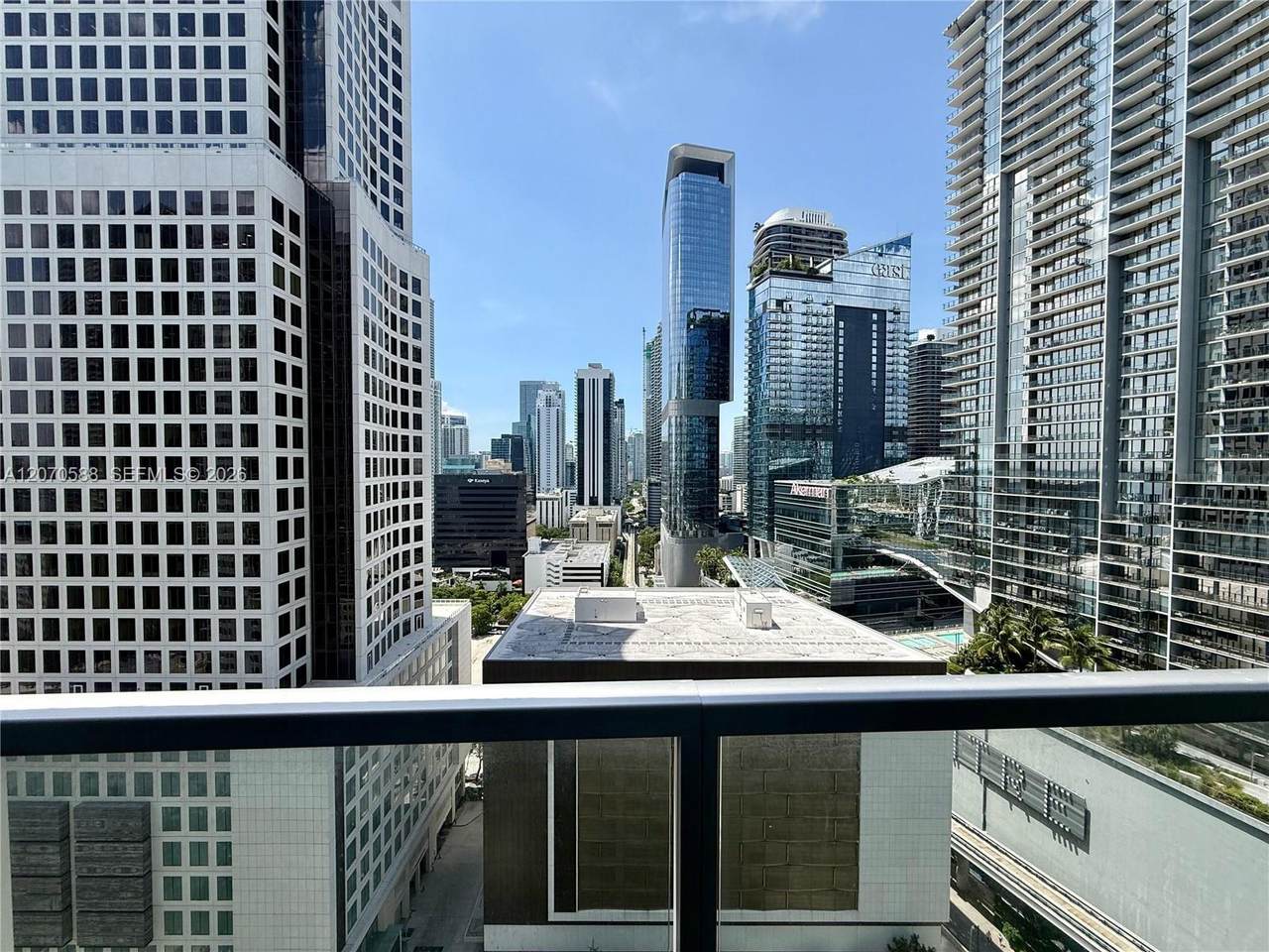 https://bt-photos.global.ssl.fastly.net/miami/1280_boomver_1_A12070588-2.jpg
