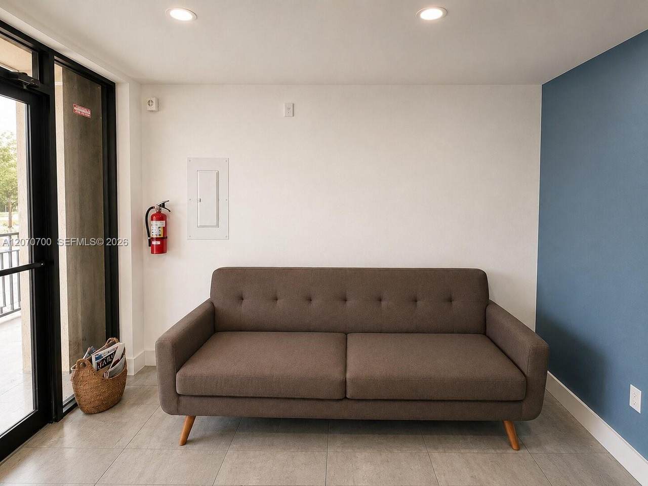 https://bt-photos.global.ssl.fastly.net/miami/1280_boomver_1_A12070700-2.jpg