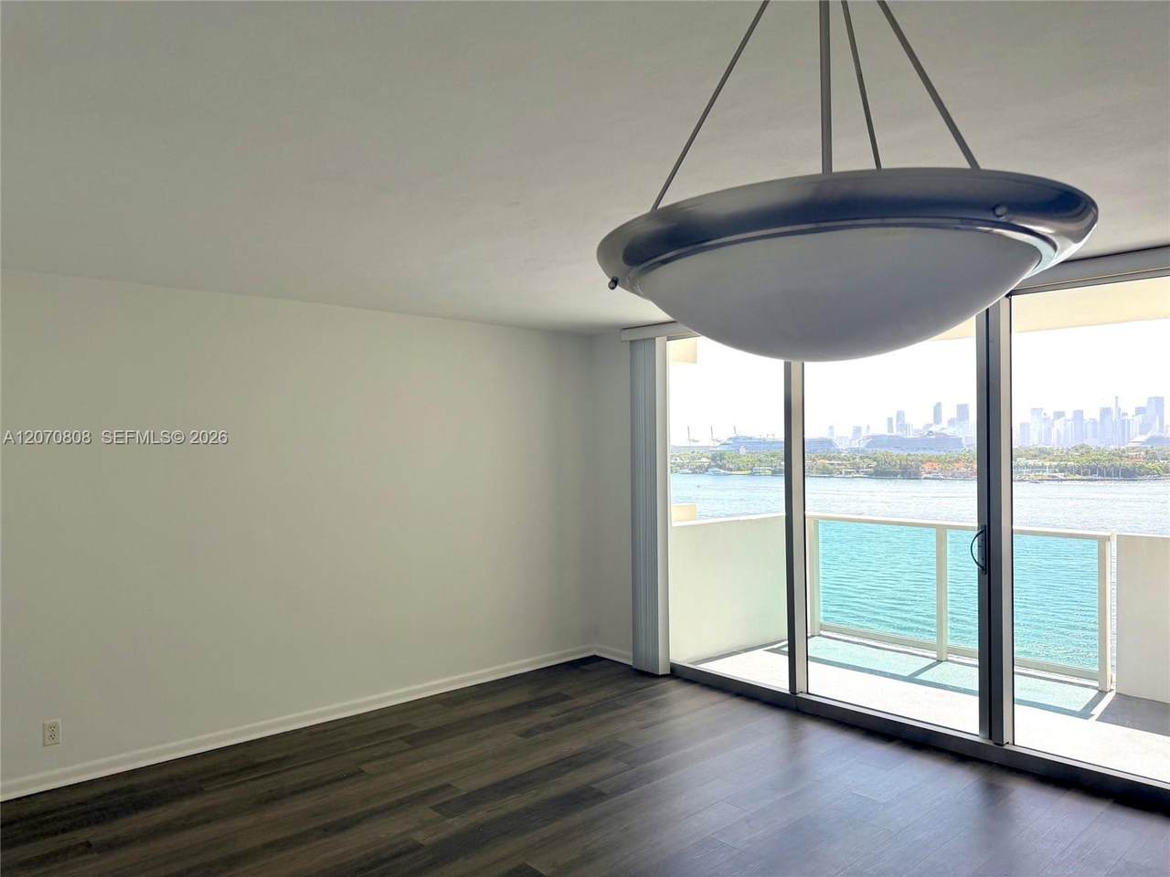 https://bt-photos.global.ssl.fastly.net/miami/1280_boomver_1_A12070808-2.jpg