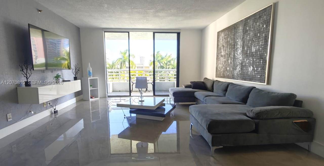 https://bt-photos.global.ssl.fastly.net/miami/1280_boomver_1_A12070815-2.jpg