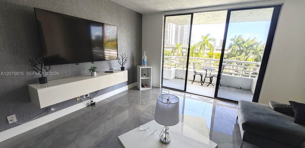 https://bt-photos.global.ssl.fastly.net/miami/1280_boomver_1_A12070815-2.jpg