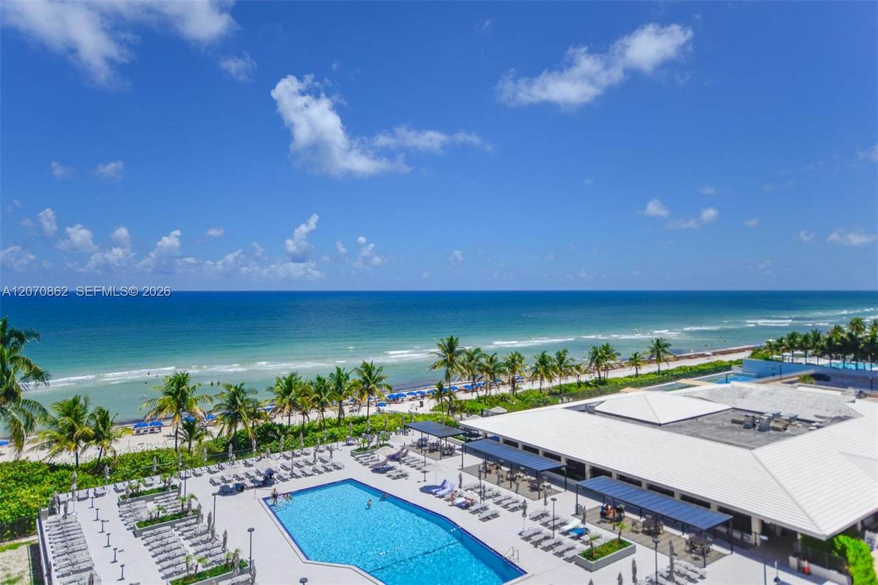 1950 Ocean Dr - Photo 1