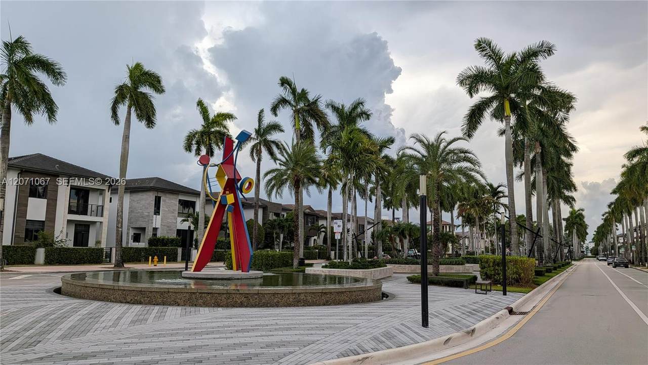 https://bt-photos.global.ssl.fastly.net/miami/1280_boomver_1_A12071067-2.jpg
