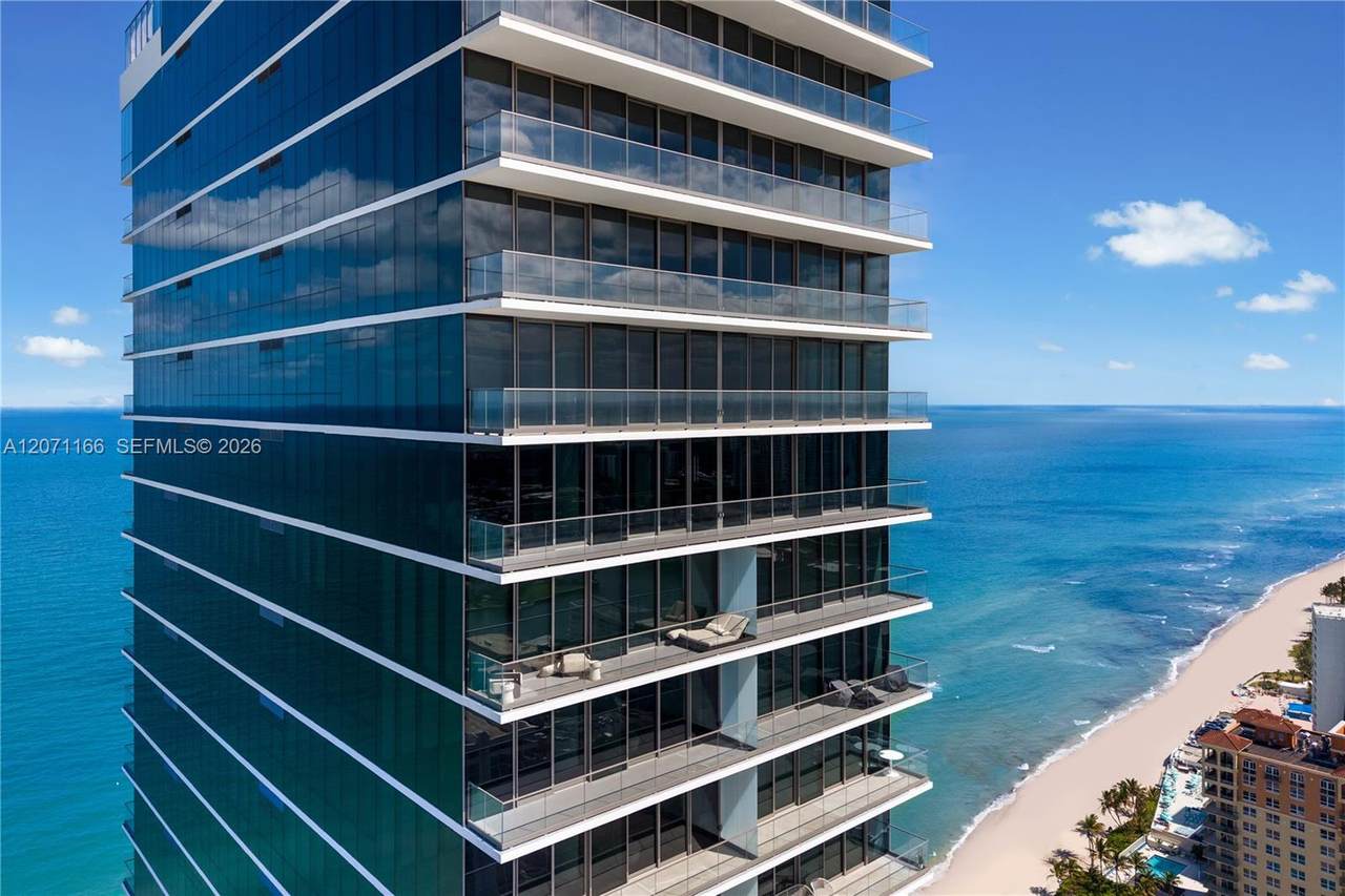 2000 Ocean Dr - Photo 1