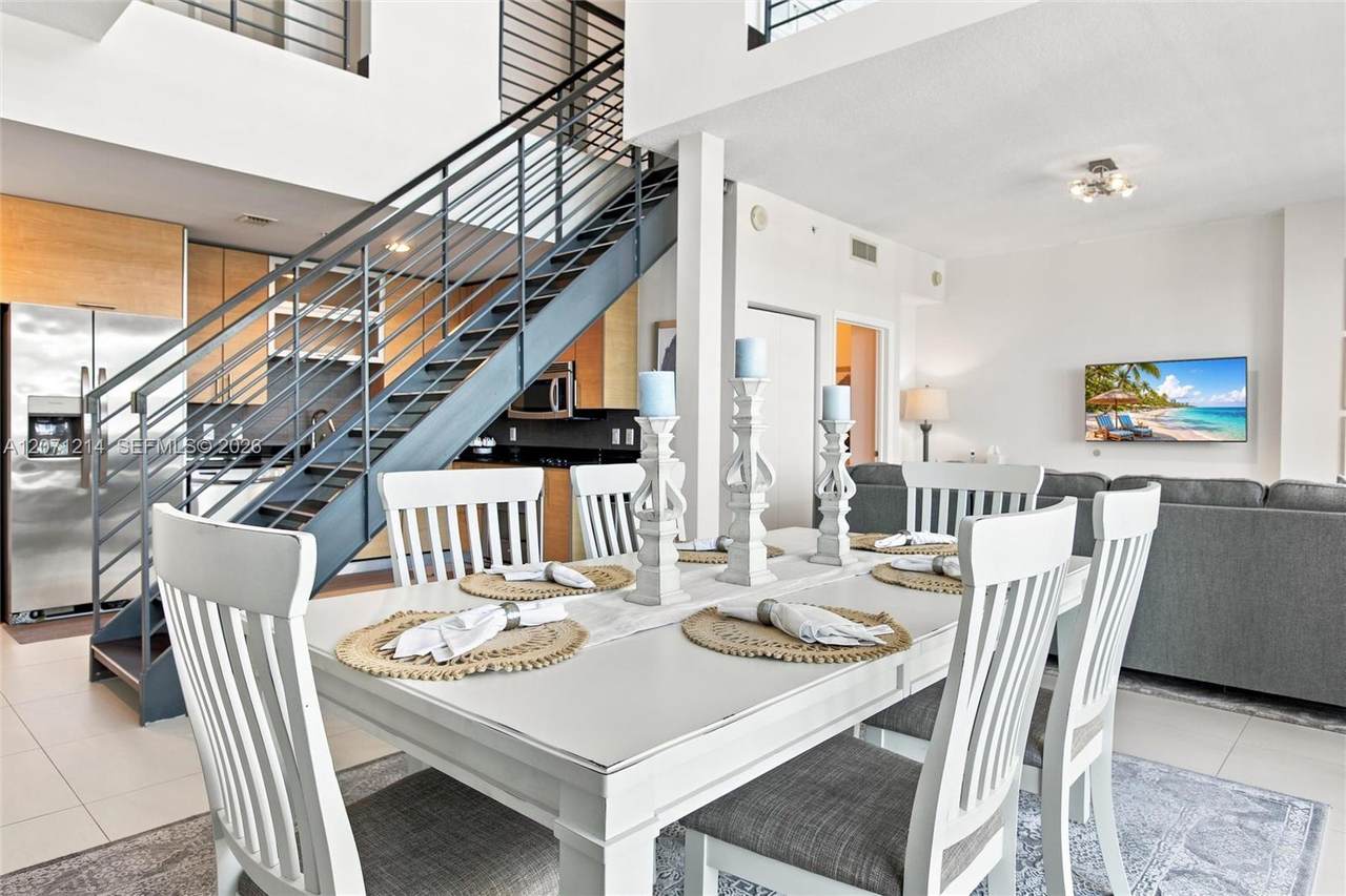 60 13th St - Photo 1