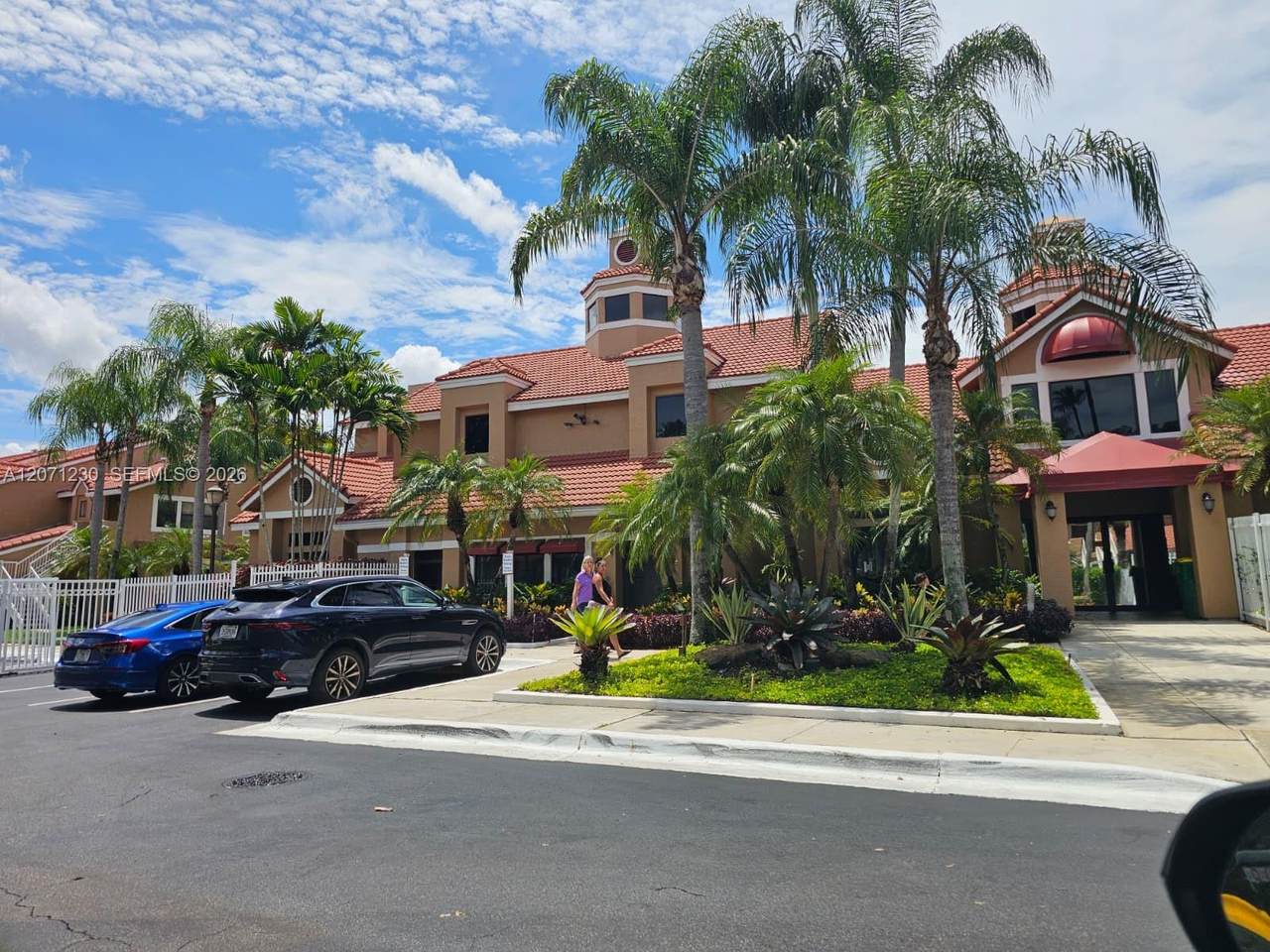https://bt-photos.global.ssl.fastly.net/miami/orig_boomver_1_A12071230-2.jpg