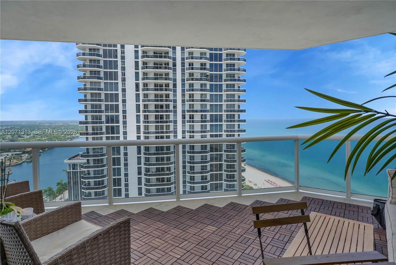 4775 Collins Ave - Photo 1