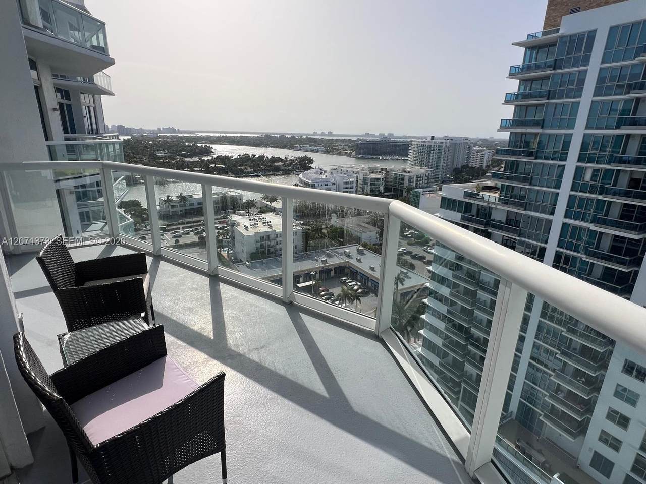 https://bt-photos.global.ssl.fastly.net/miami/1280_boomver_1_A12071373-2.jpg