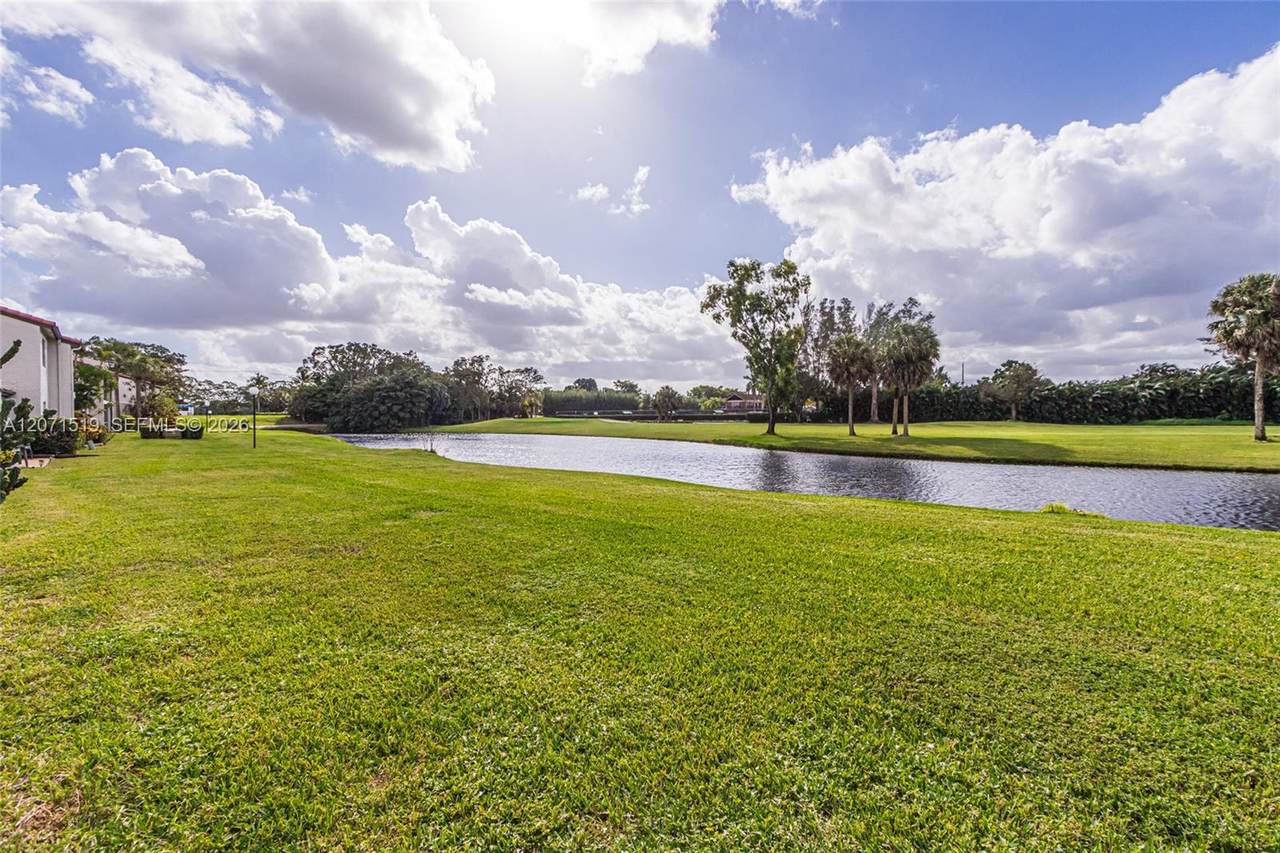 https://bt-photos.global.ssl.fastly.net/miami/1280_boomver_1_A12071519-2.jpg