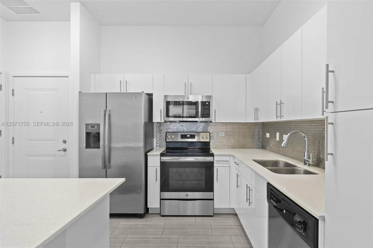 1776 Polk St - Photo 1