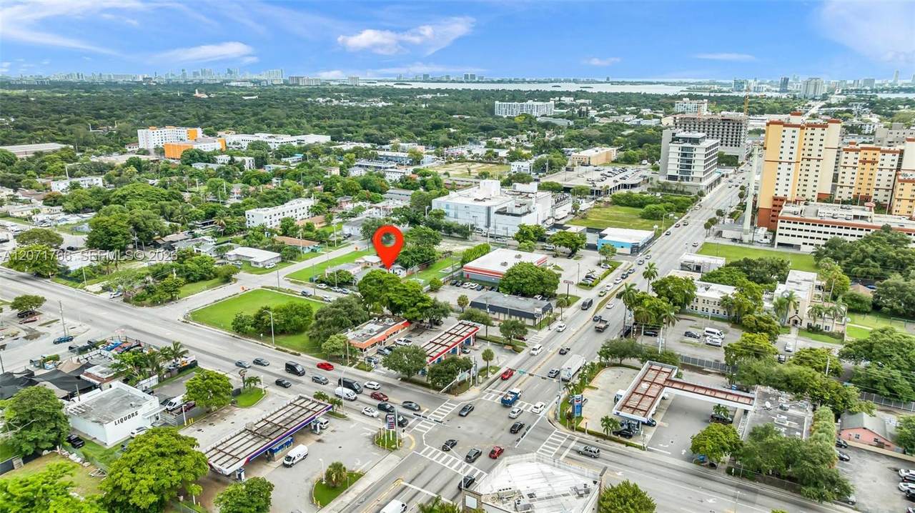 8011 Miami Ct - Photo 1