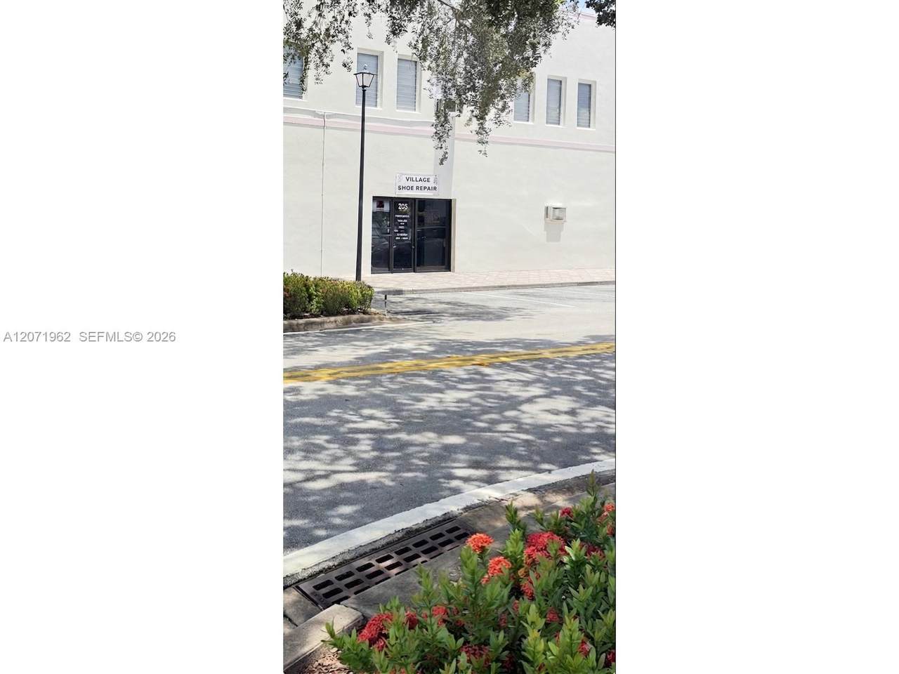 https://bt-photos.global.ssl.fastly.net/miami/1280_boomver_1_A12071962-2.jpg