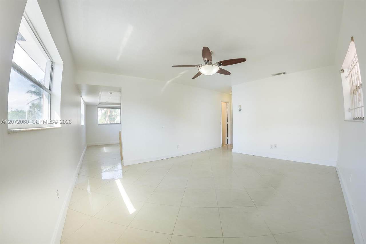 https://bt-photos.global.ssl.fastly.net/miami/1280_boomver_1_A12072060-2.jpg