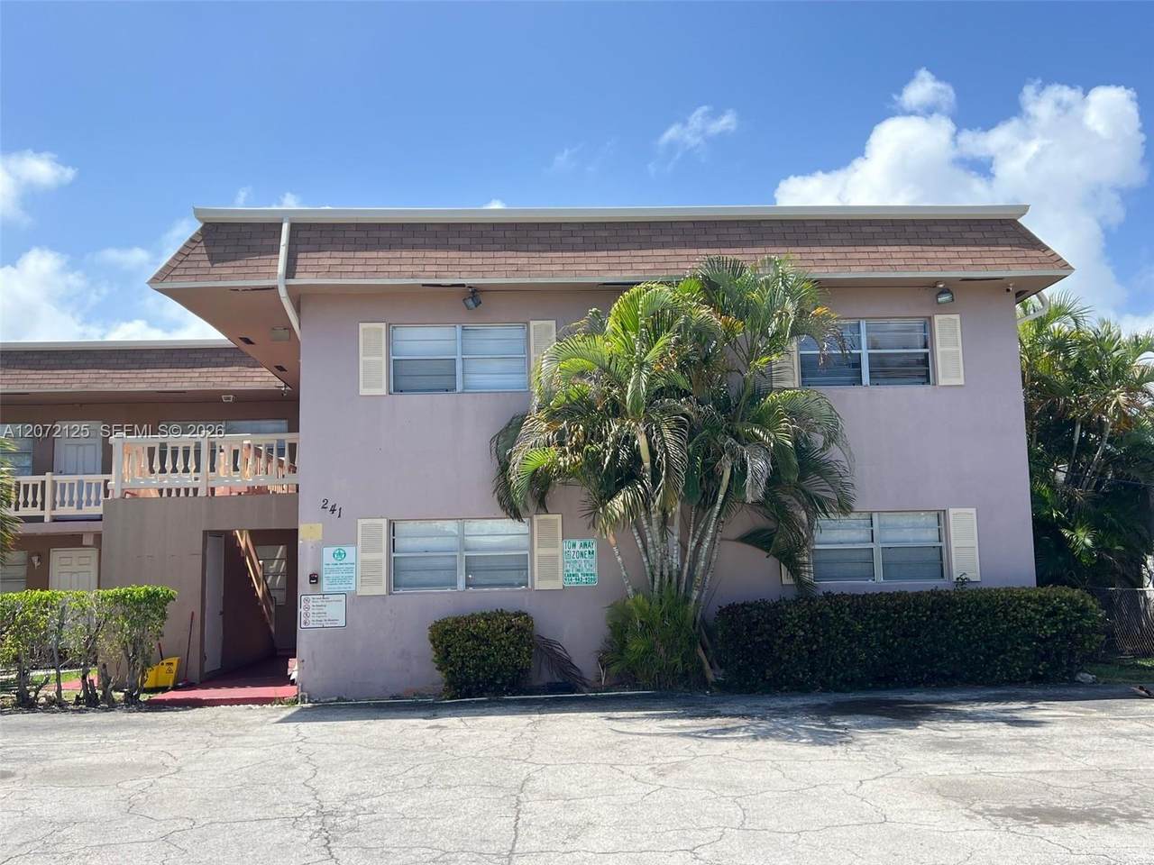 241 9th Ave - Photo 1