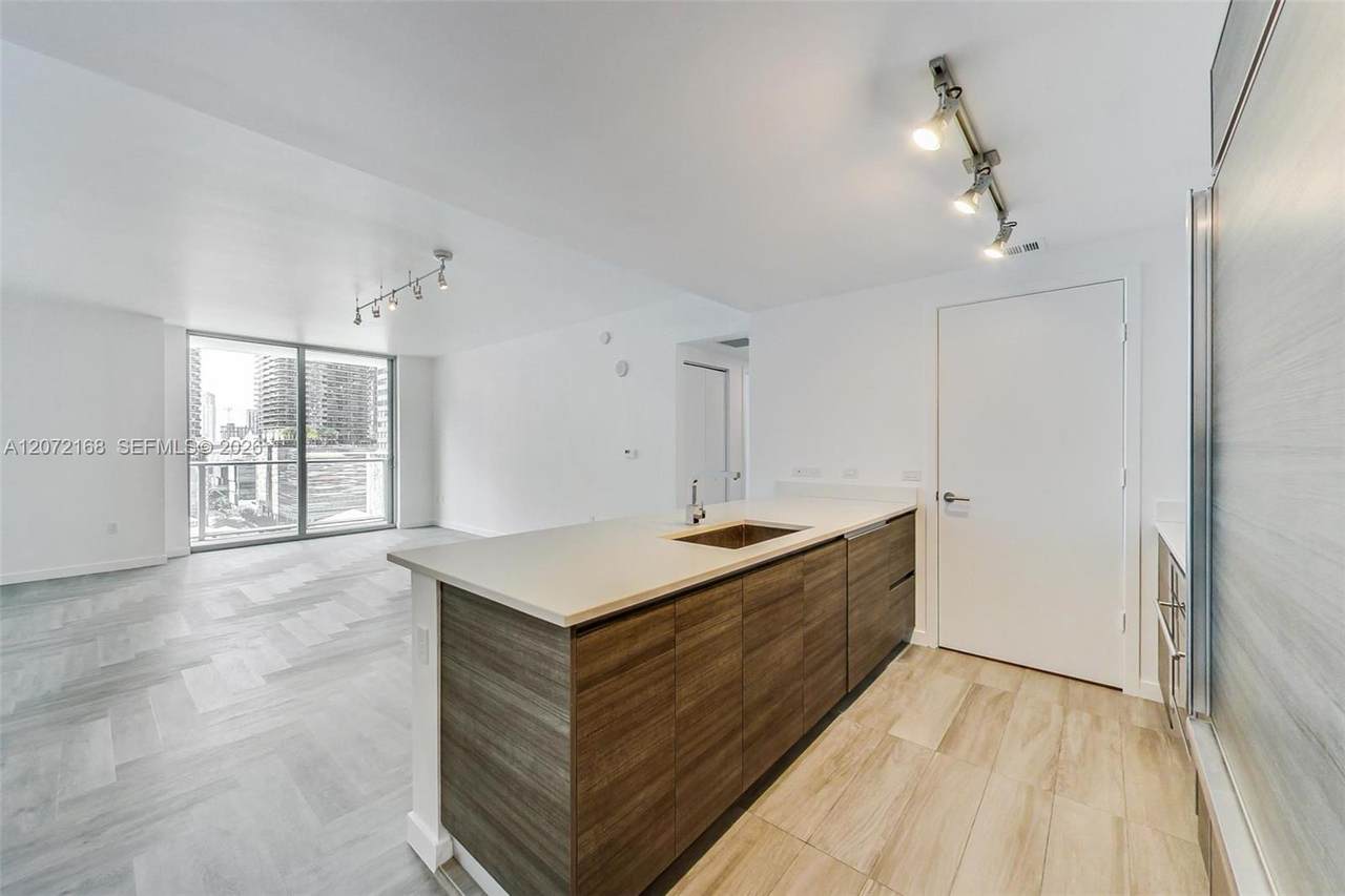 1100 Miami Ave - Photo 1