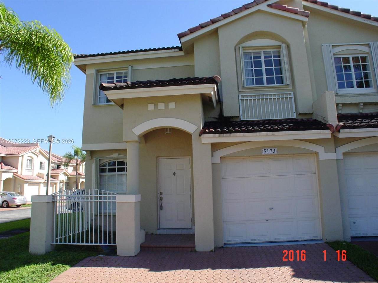 5173 114th Pl - Photo 1