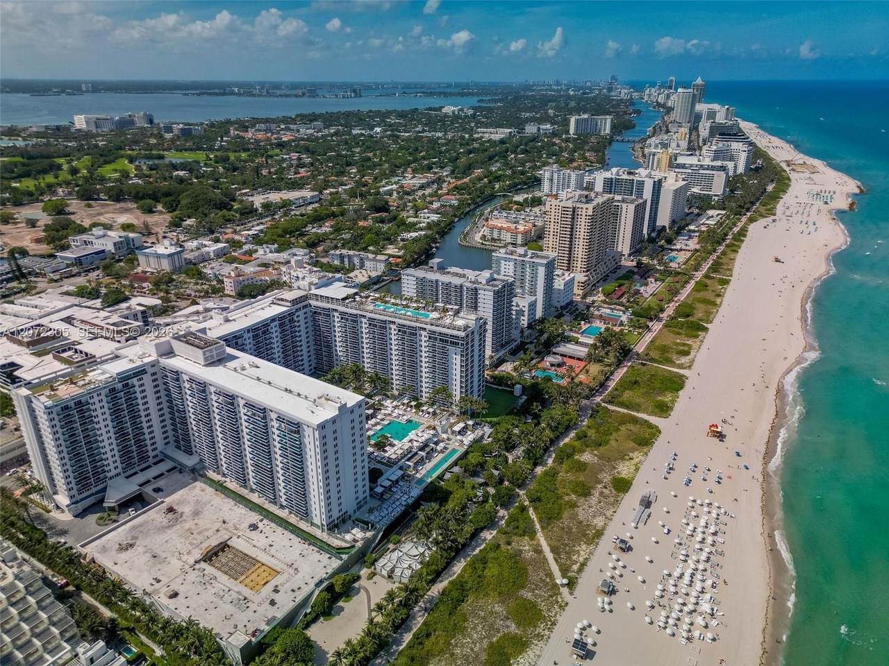 2301 Collins Ave - Photo 1