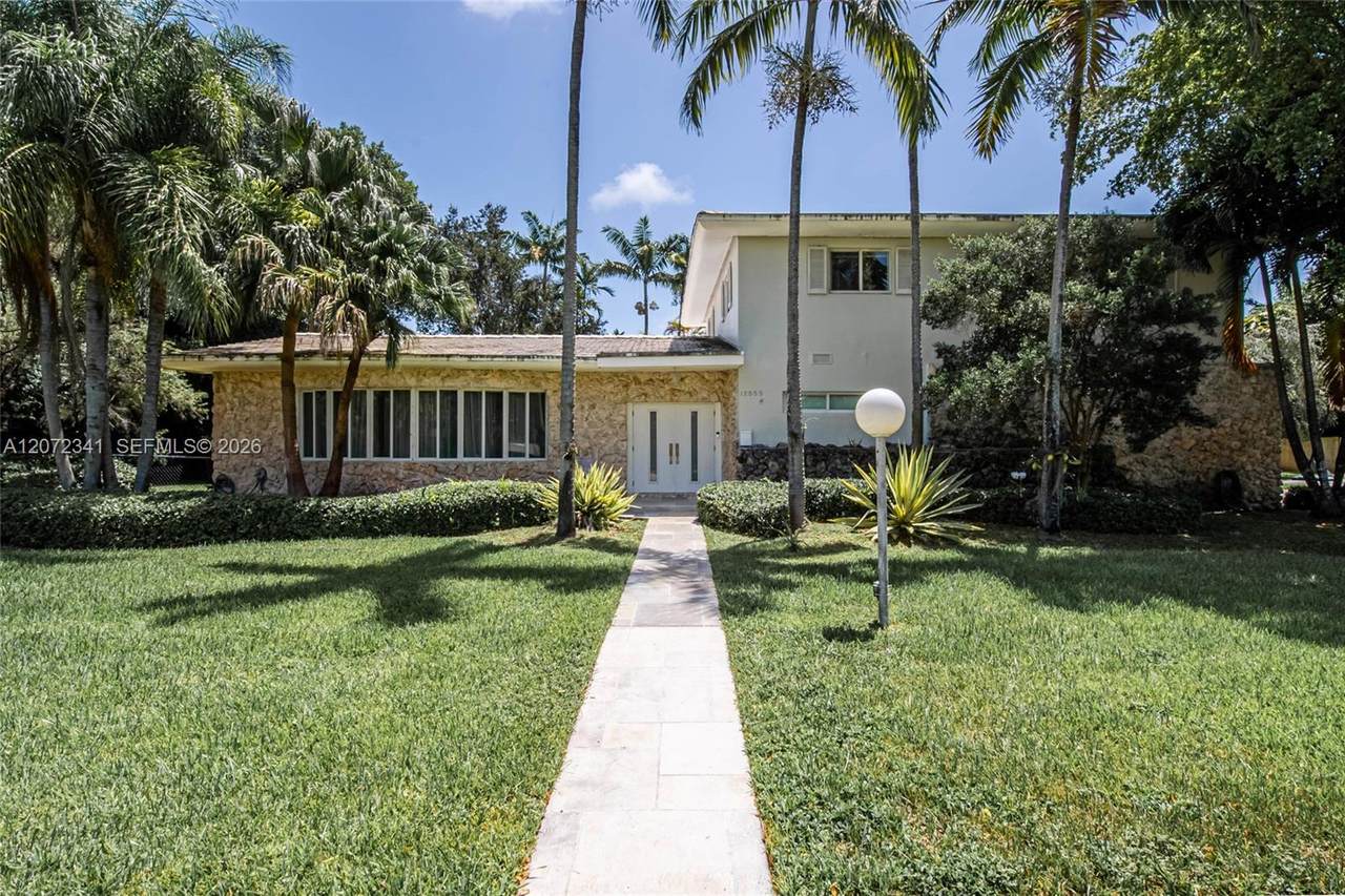 12555 69th Ct - Photo 1