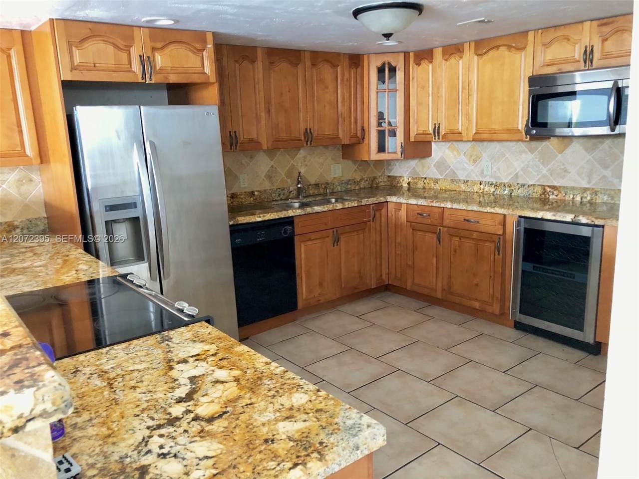 13499 Biscayne Blvd - Photo 1
