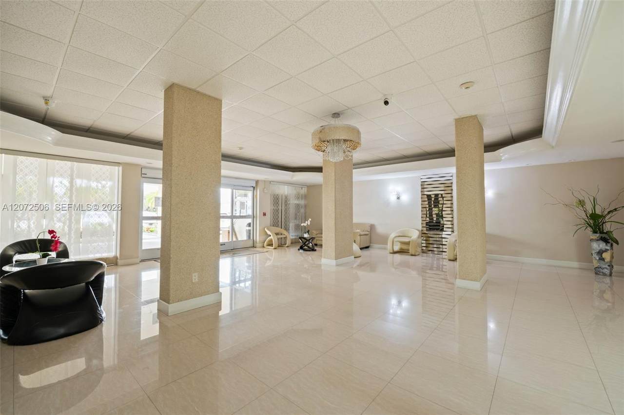 https://bt-photos.global.ssl.fastly.net/miami/orig_boomver_1_A12072506-2.jpg