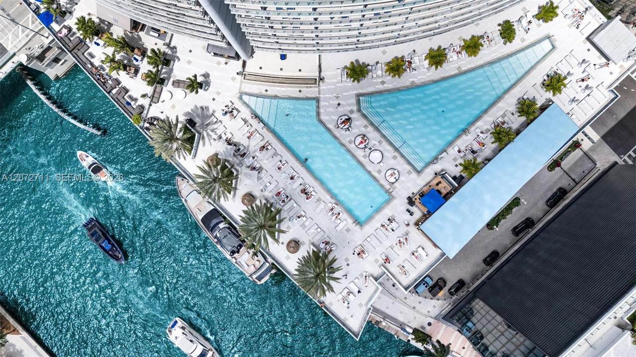 https://bt-photos.global.ssl.fastly.net/miami/1280_boomver_1_A12072711-2.jpg